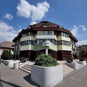 3* Hotel Amadeus