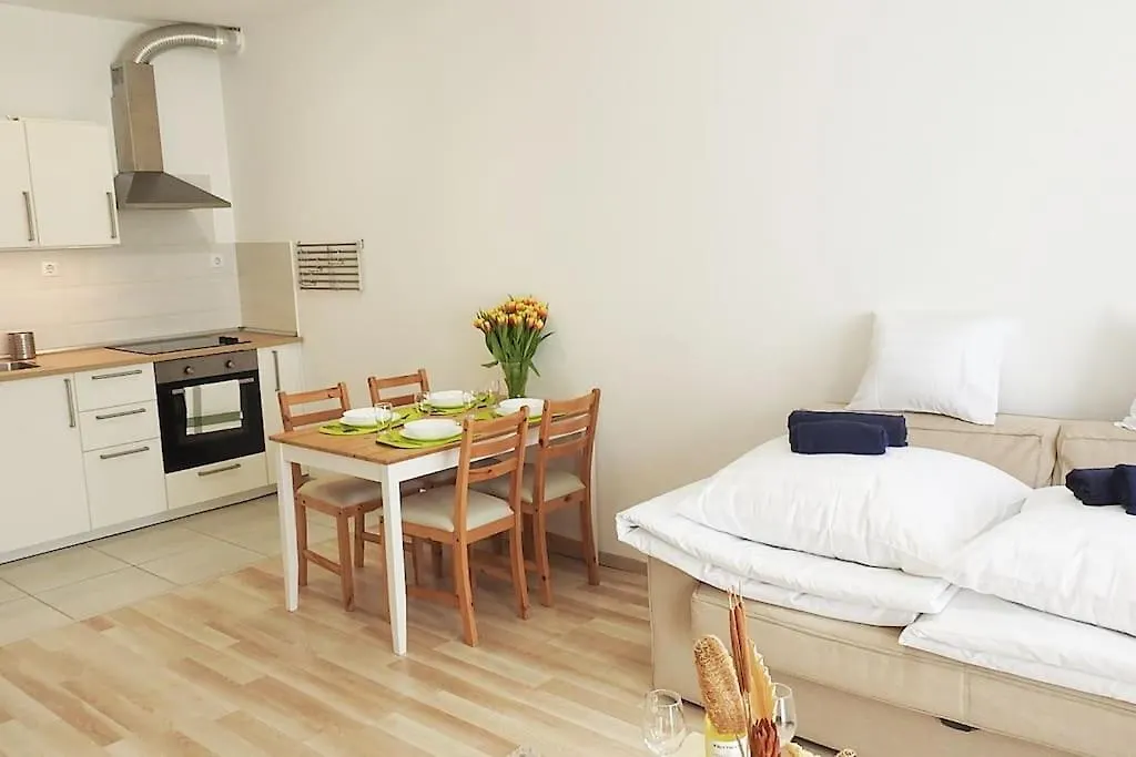 Lux Cordia Apartment With Free Parking Budapest